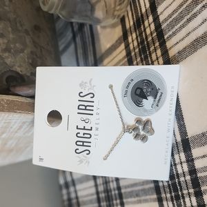 Sage & Iris paw print necklace